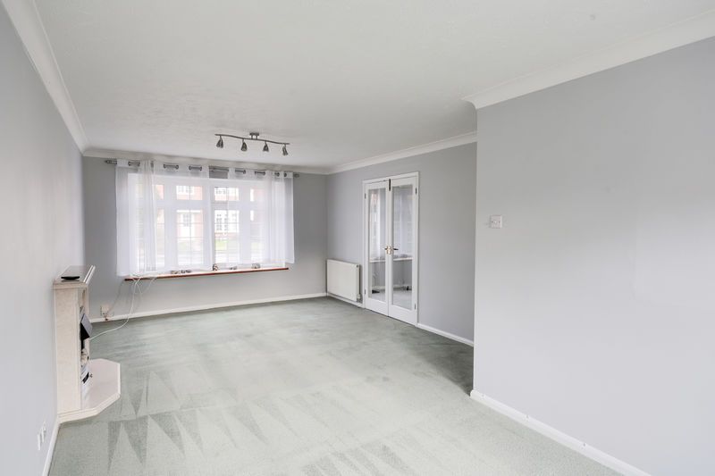 Property photo 3 of 11 Photo 2