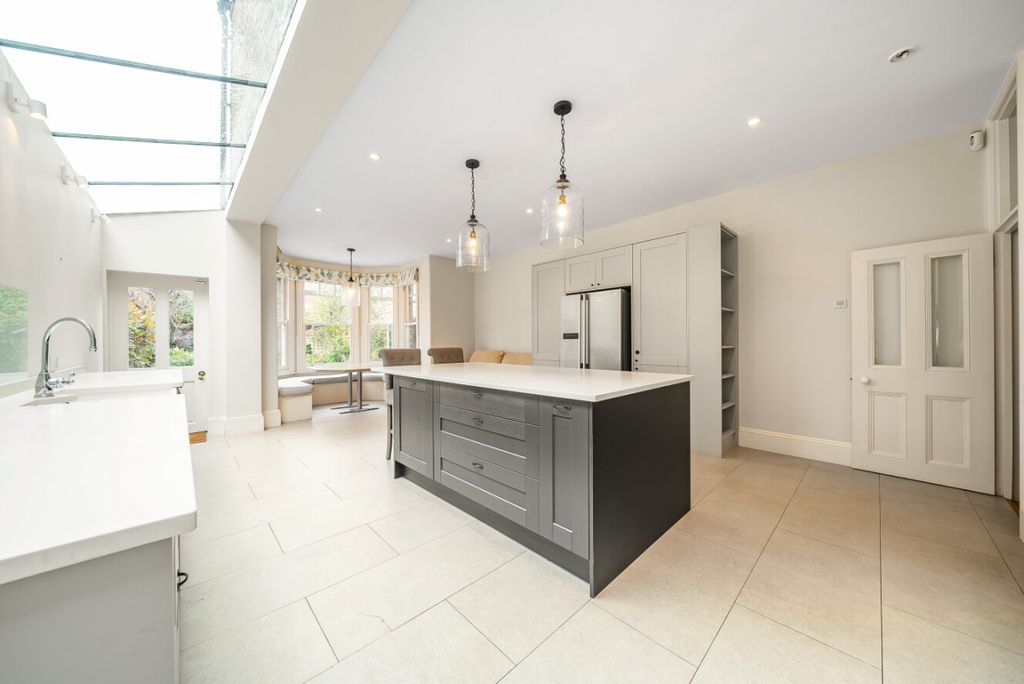 Property photo 1 of 13 1111442 (5)