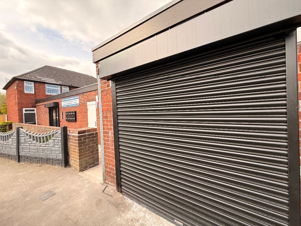 Property photo 1 of 2