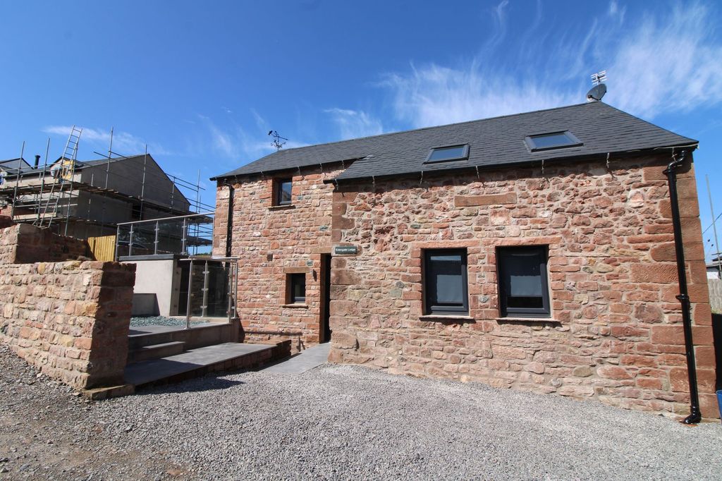 Property photo 1 of 20 External