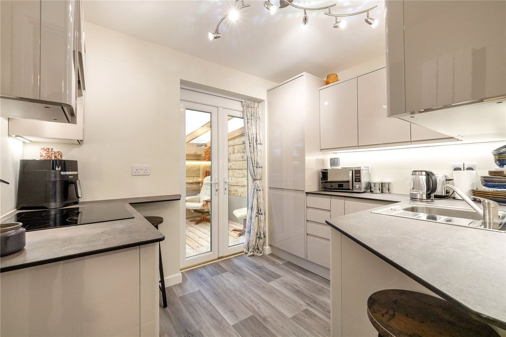 Property photo 3 of 25 Picture No. 29