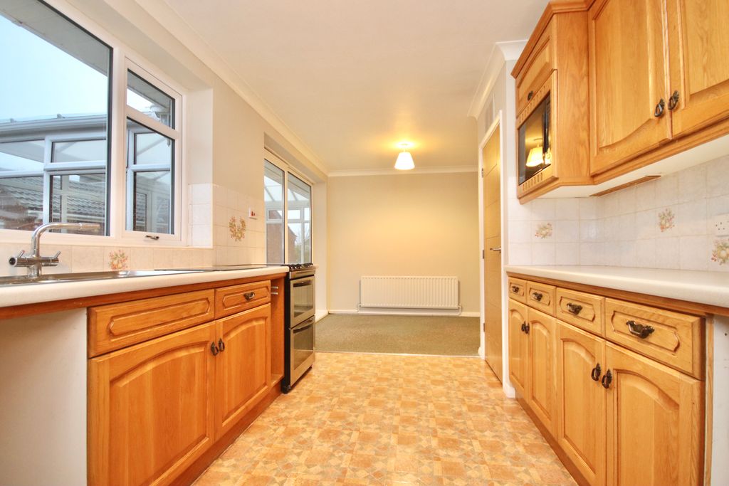 Property photo 2 of 14