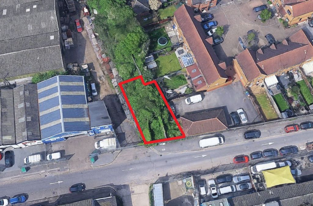 Property photo 3 of 6