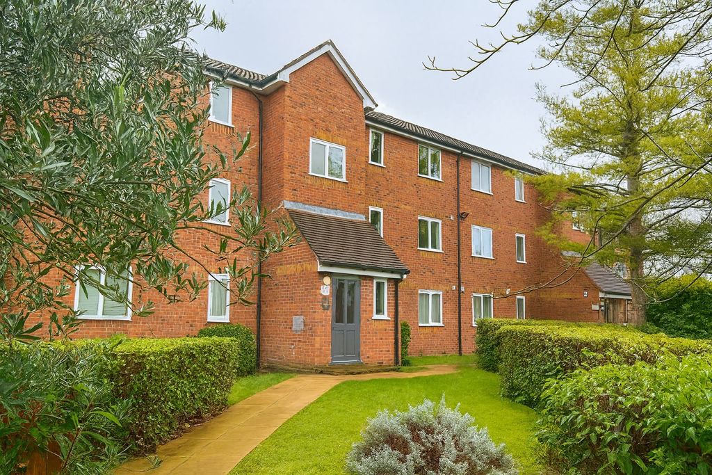 Property photo 1 of 8