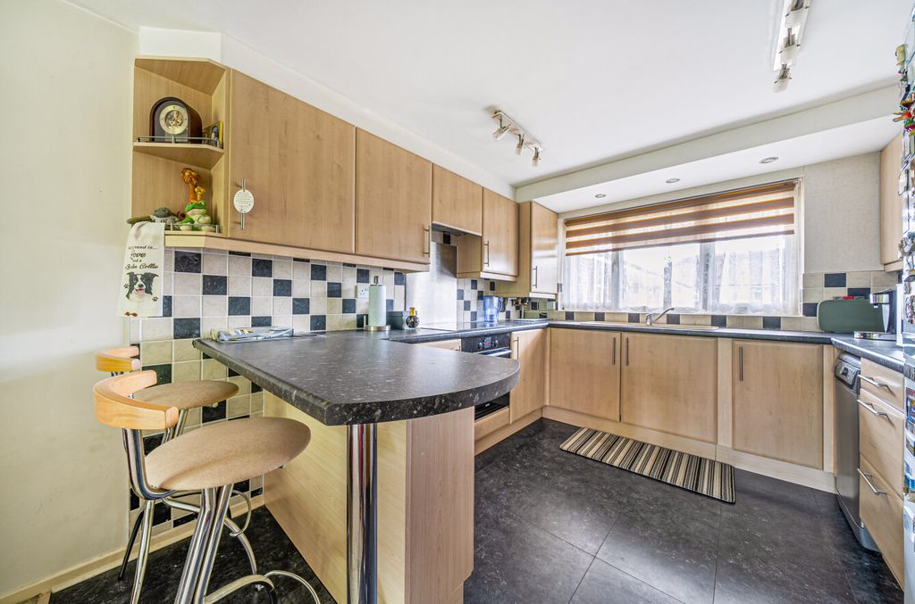 Property photo 2 of 14 1469714-11-6A1960...