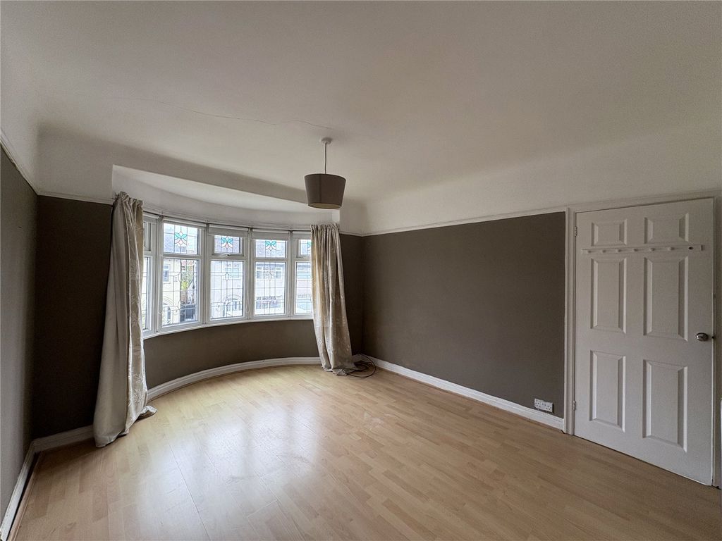 Property photo 3 of 17 Picture No. 08