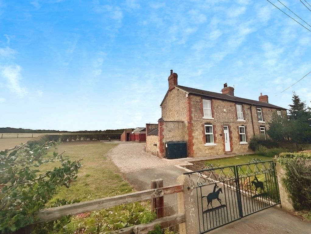 Property photo 1 of 19 Picture No. 05