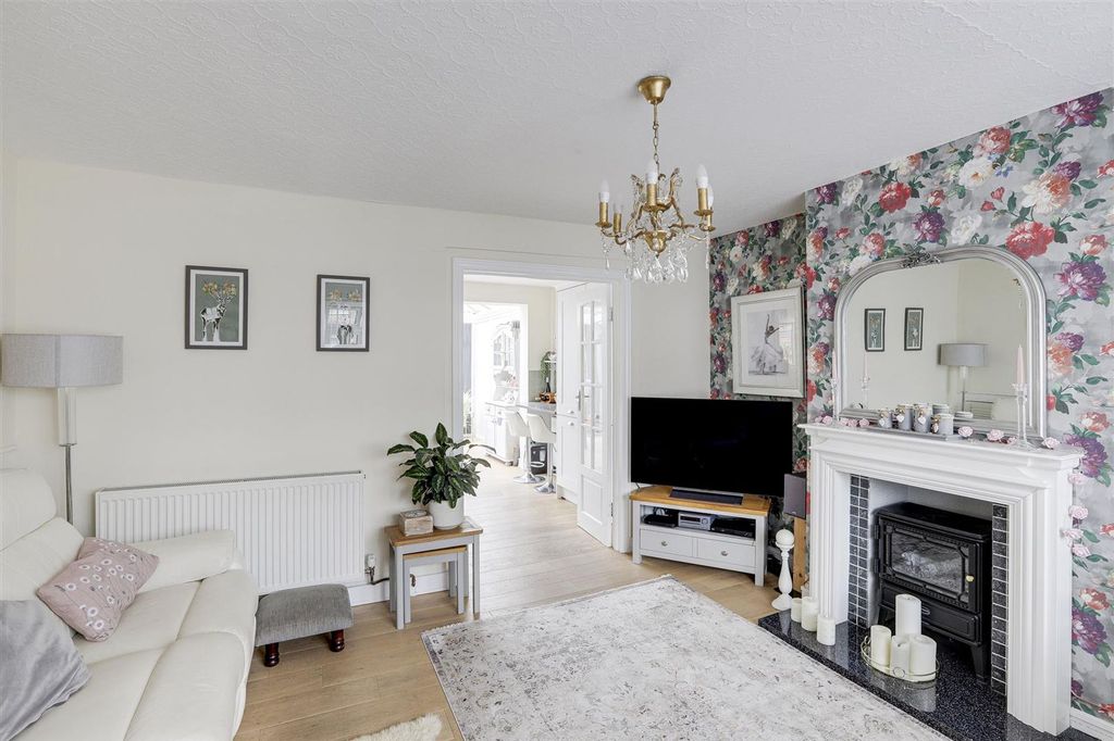 Property photo 2 of 24