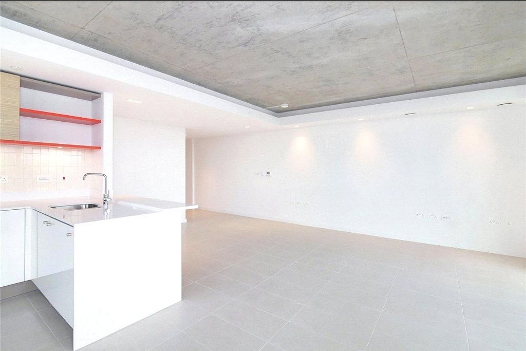 Property photo 3 of 12 Picture No. 08