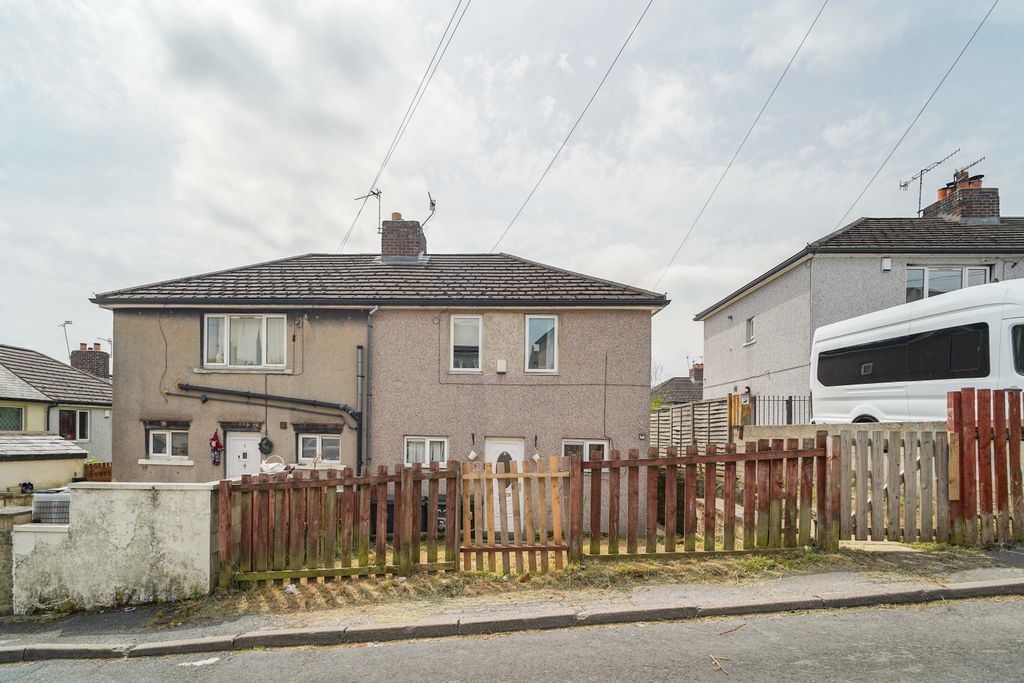 Property photo 1 of 21