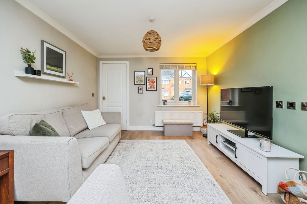 Property photo 3 of 15