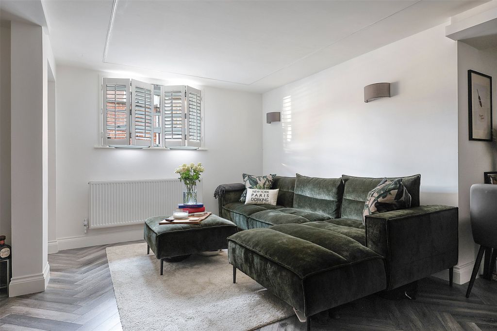 Property photo 2 of 11 Picture No. 03