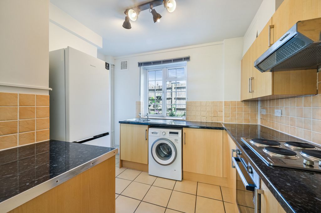 Property photo 2 of 9 Picture No. 08
