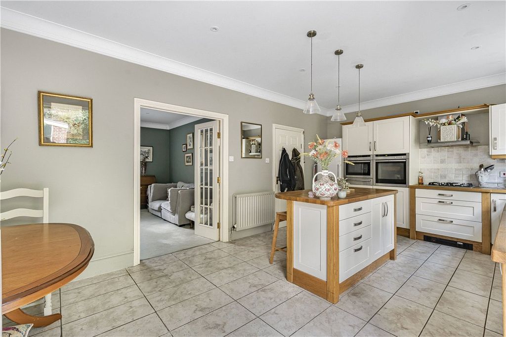 Additional image 5 of 4 bed terraced house for salePhoenix Square, Pewsey, Wiltshire SN9
