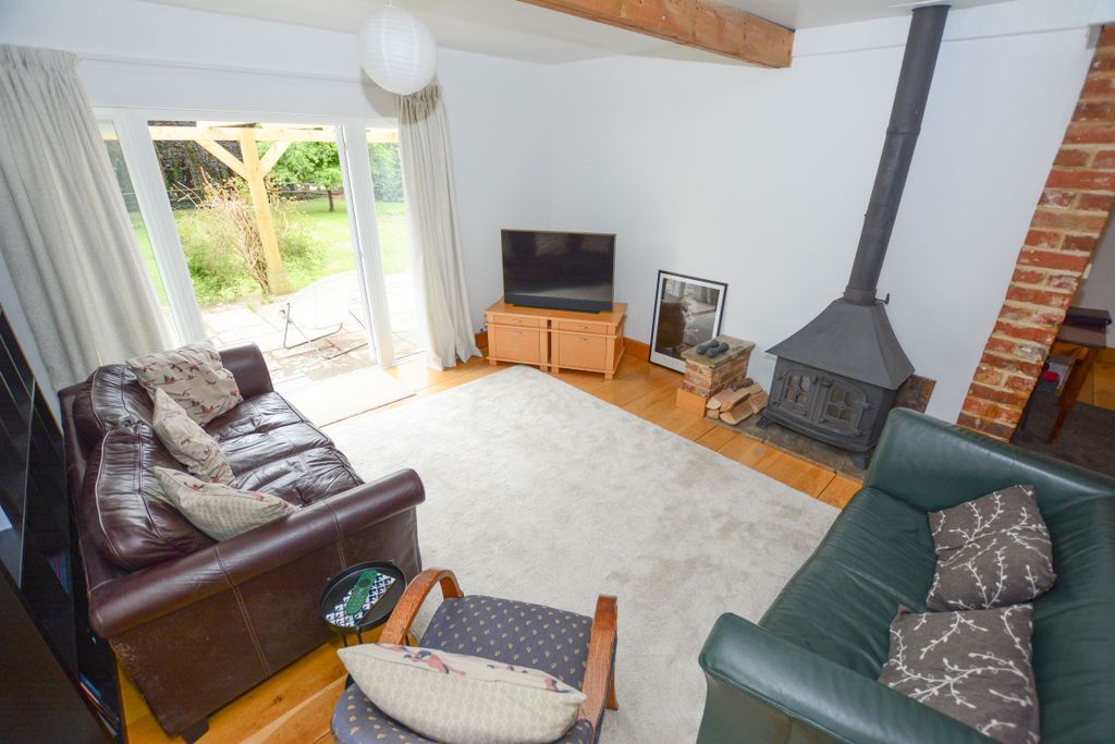 Property photo 3 of 31