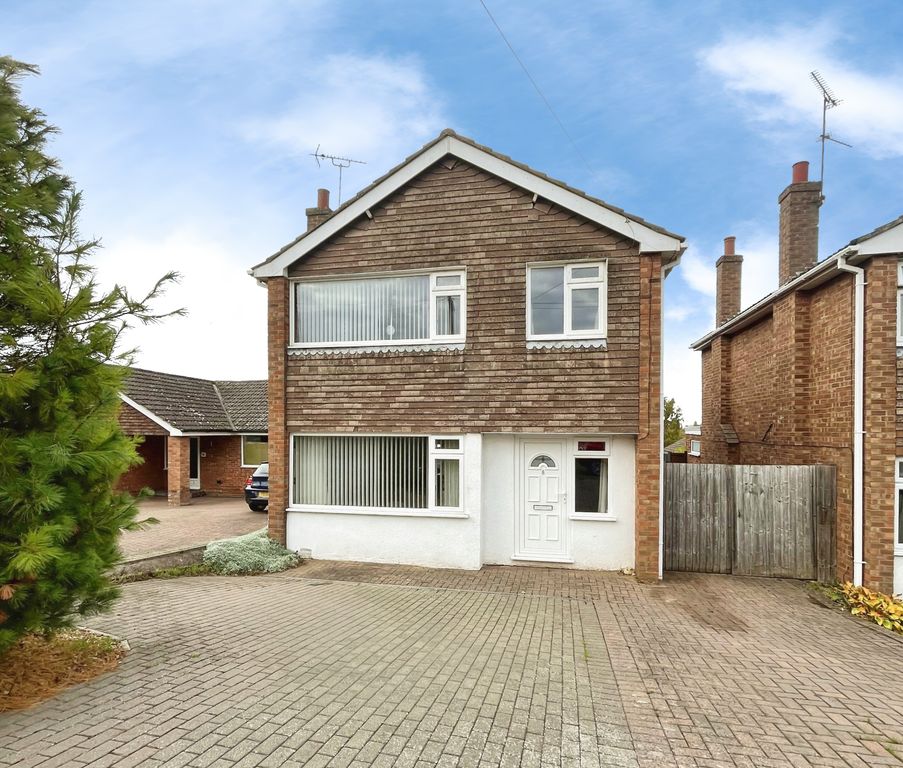 Property photo 1 of 12