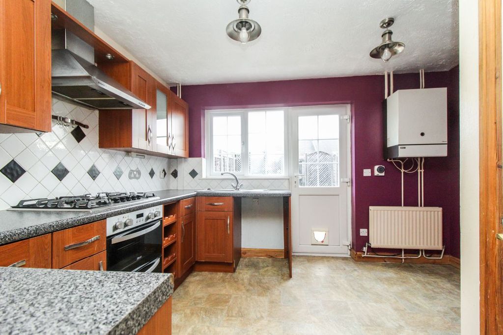 Property photo 3 of 7
