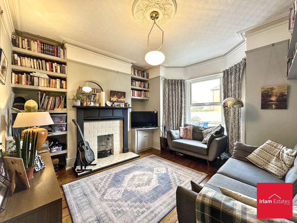 Property photo 2 of 19