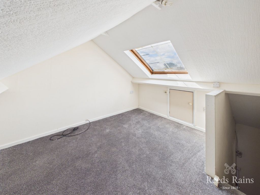 Property photo 2 of 17 Loft