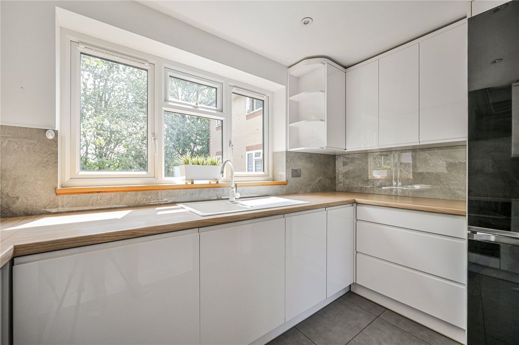 Property photo 3 of 11 Picture No. 04