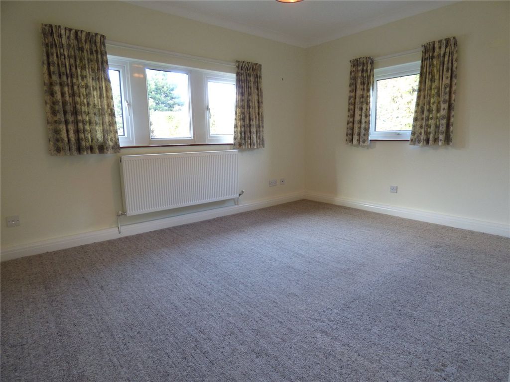 Property photo 3 of 8 Living Room