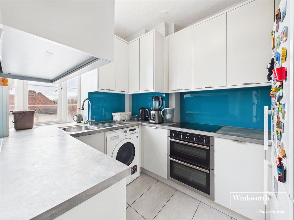 Property photo 3 of 15 Seperate Kitchen