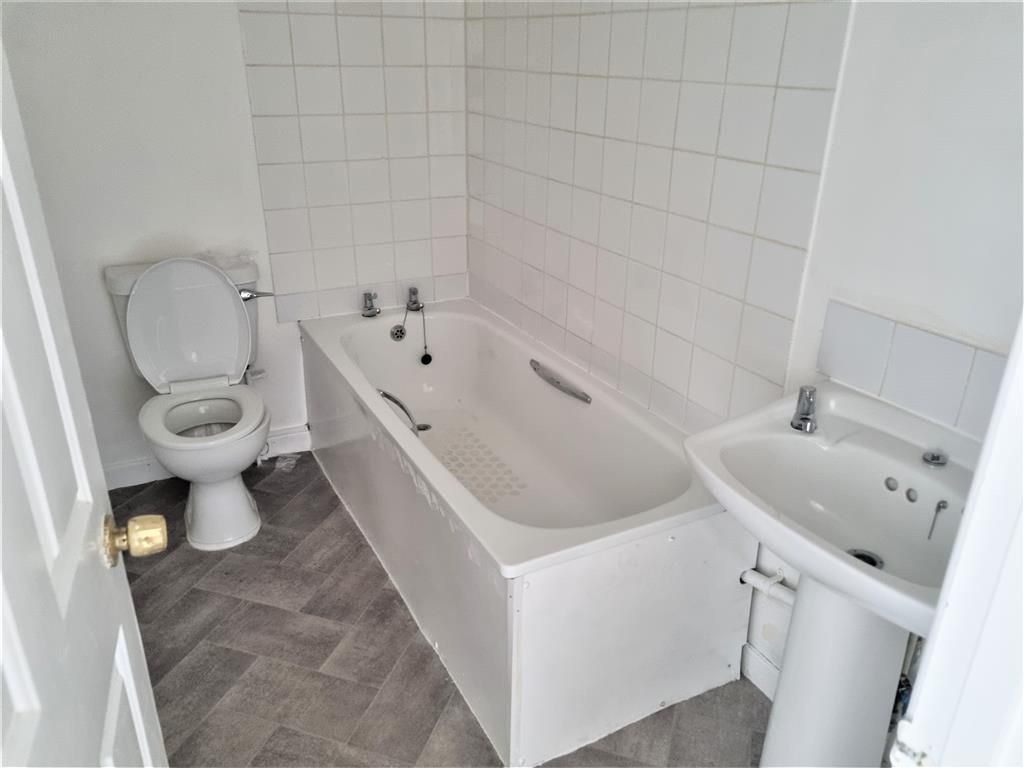 Property photo 3 of 5 Bathroom