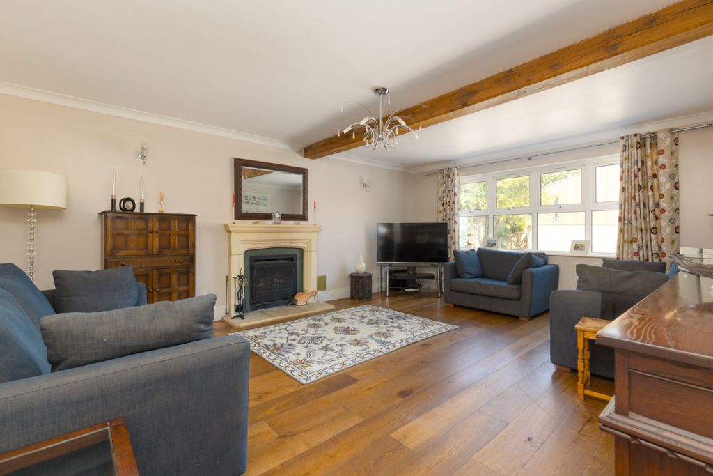 Property photo 2 of 26 3091743