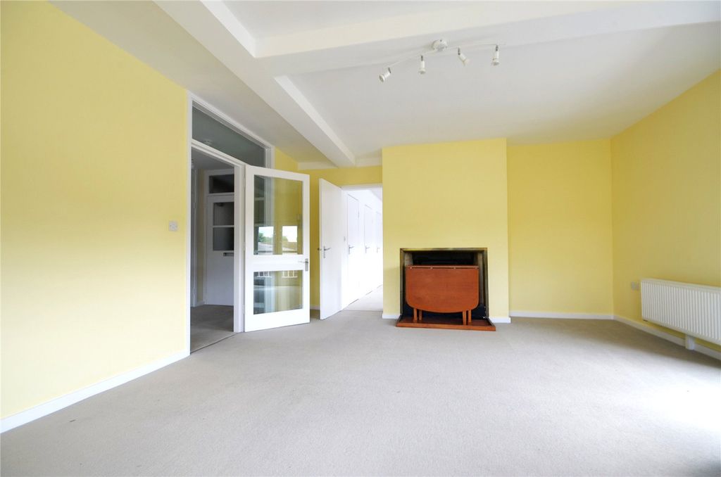 Property photo 2 of 16 Picture No. 10