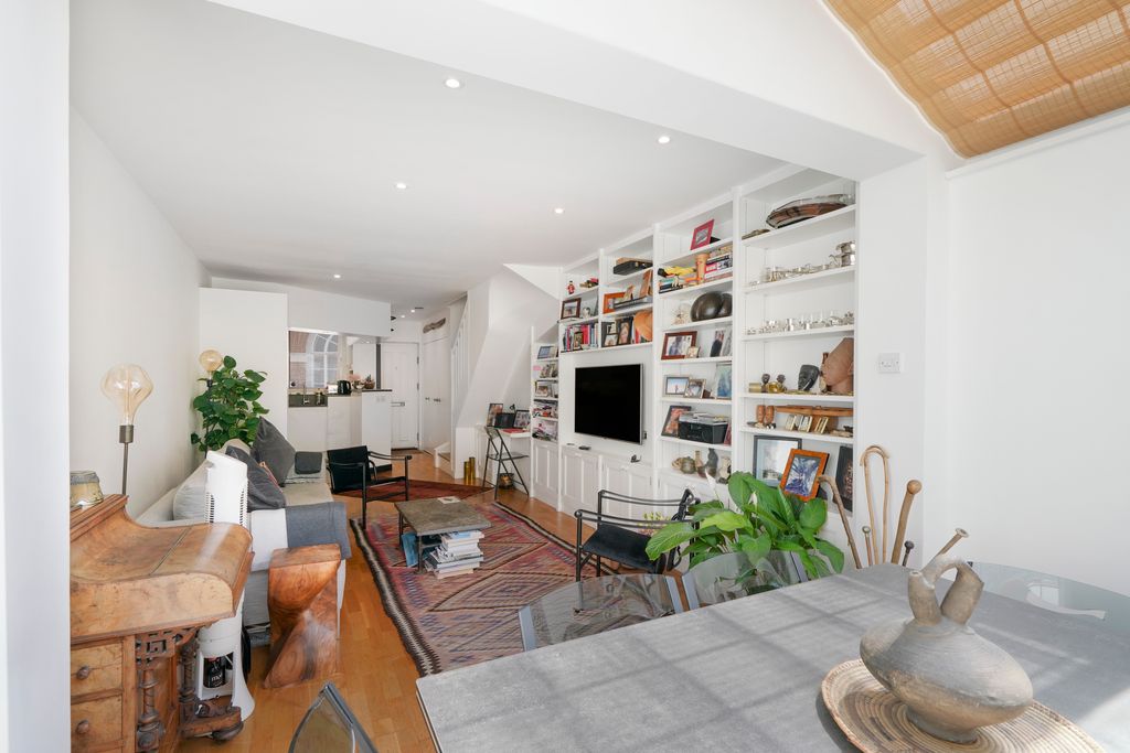 Property photo 1 of 12 13 Ives Street - Mz8Gov4F5U8Gykzgpvcg.Jpg