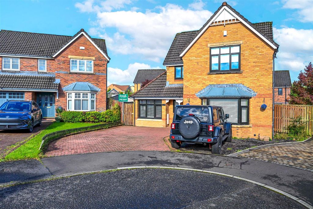 Property photo 2 of 36