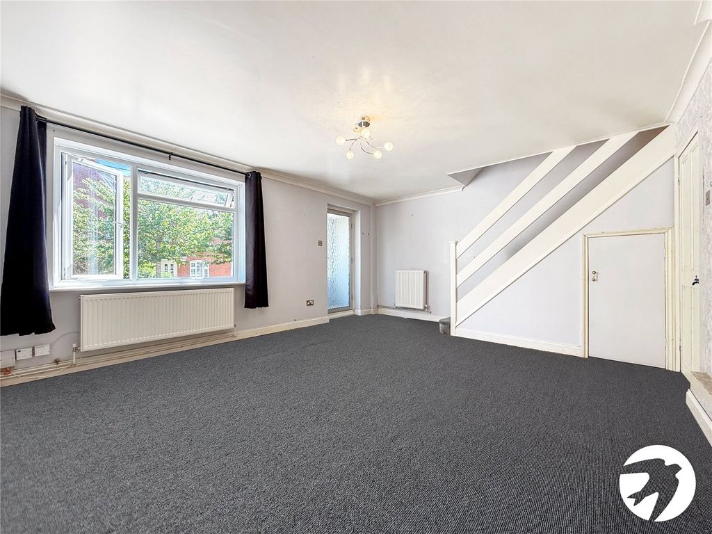 Property photo 2 of 14 Picture No. 08