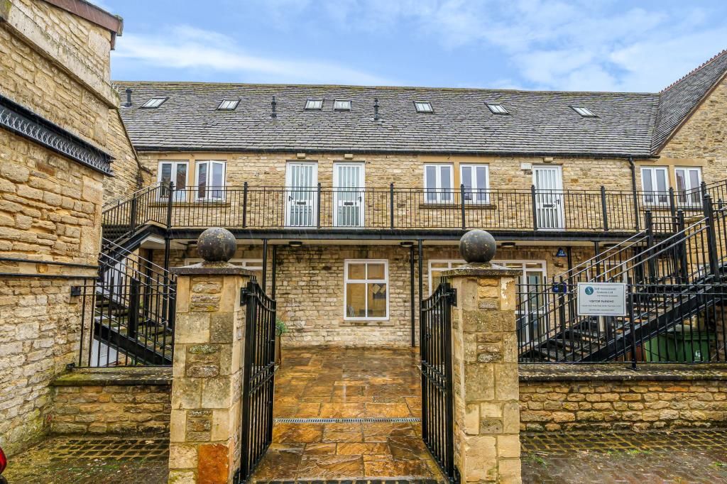 Property photo 1 of 10 External