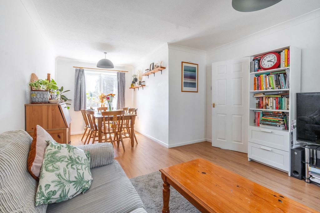 Property photo 3 of 17