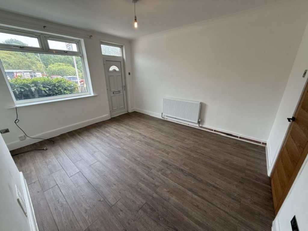 Property photo 2 of 18 Room 1