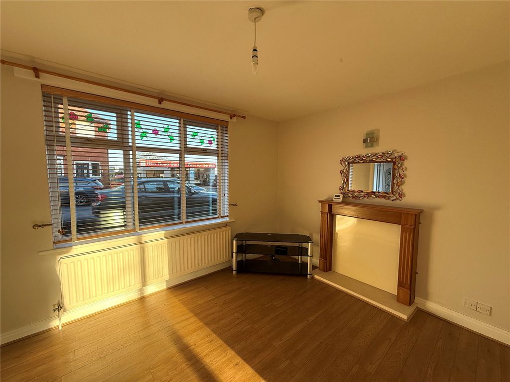 Property photo 3 of 14 Picture No. 15