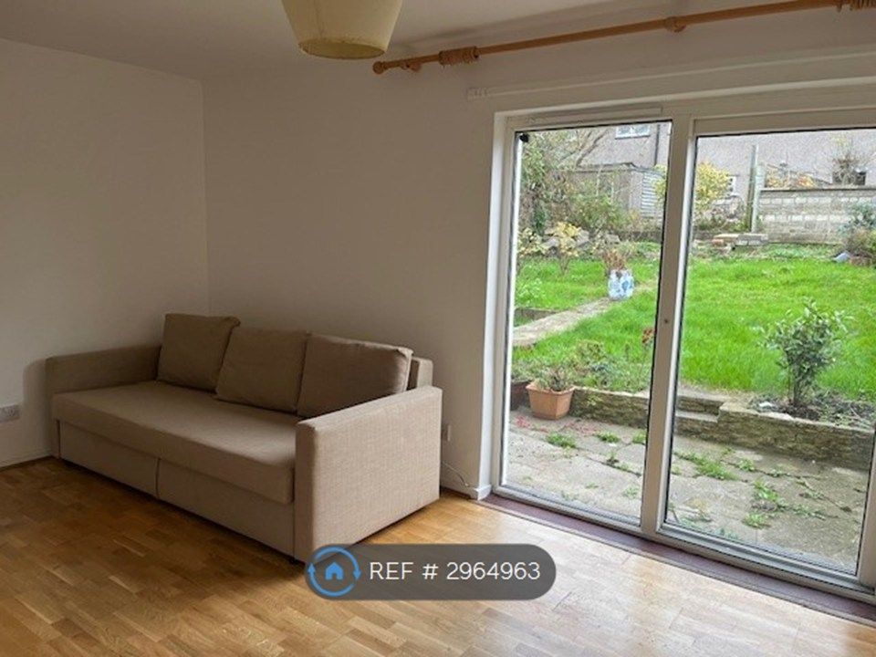 Property photo 1 of 12 Living Room(2)