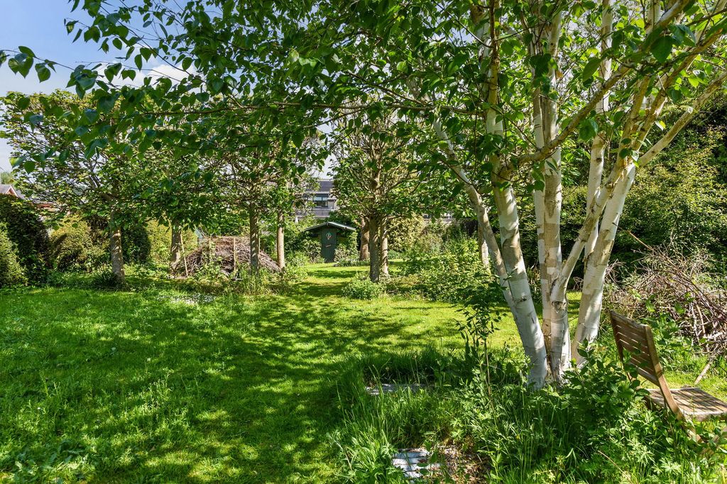 Property photo 3 of 46