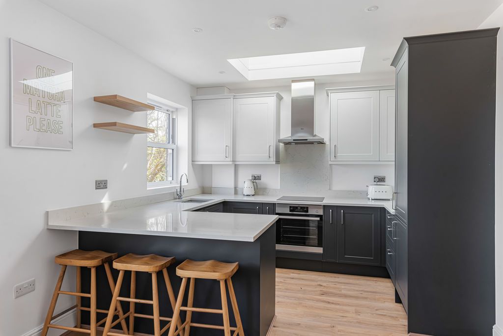 Property photo 1 of 11 Kitchen Area