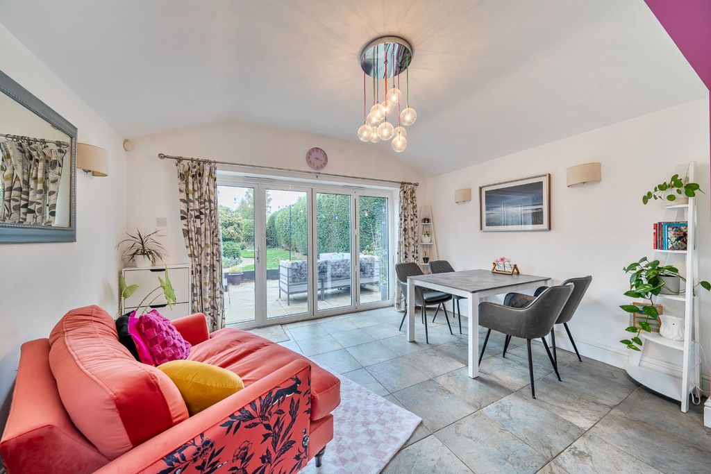 Property photo 3 of 33 1363793-4-68E926869d6Cb.Jpg