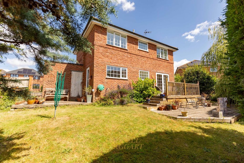 Property photo 3 of 18