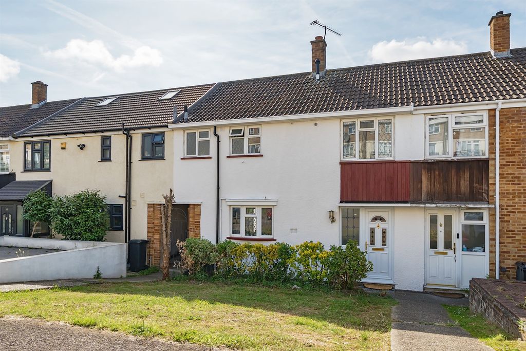 Property photo 1 of 12