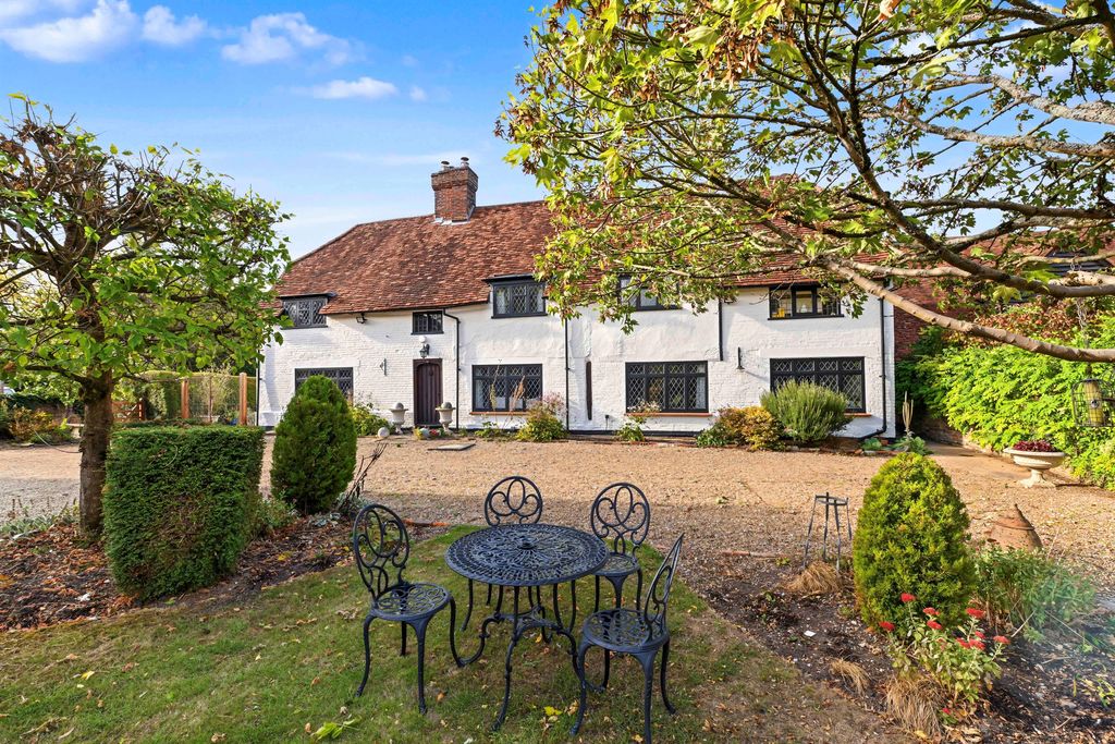 Property photo 1 of 33
