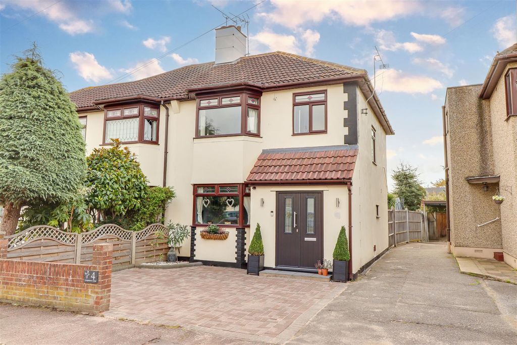 Property photo 1 of 30