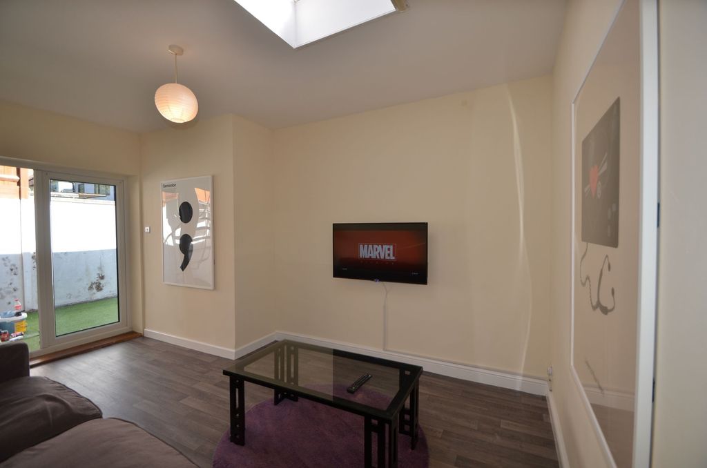 Additional image 7 of 7 bed semi-detached house to rentUpper Bevendean Avenue, Brighton BN2