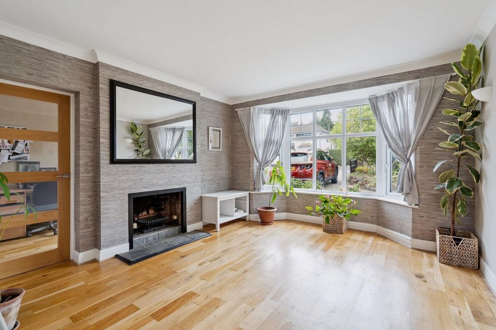 Property photo 2 of 19