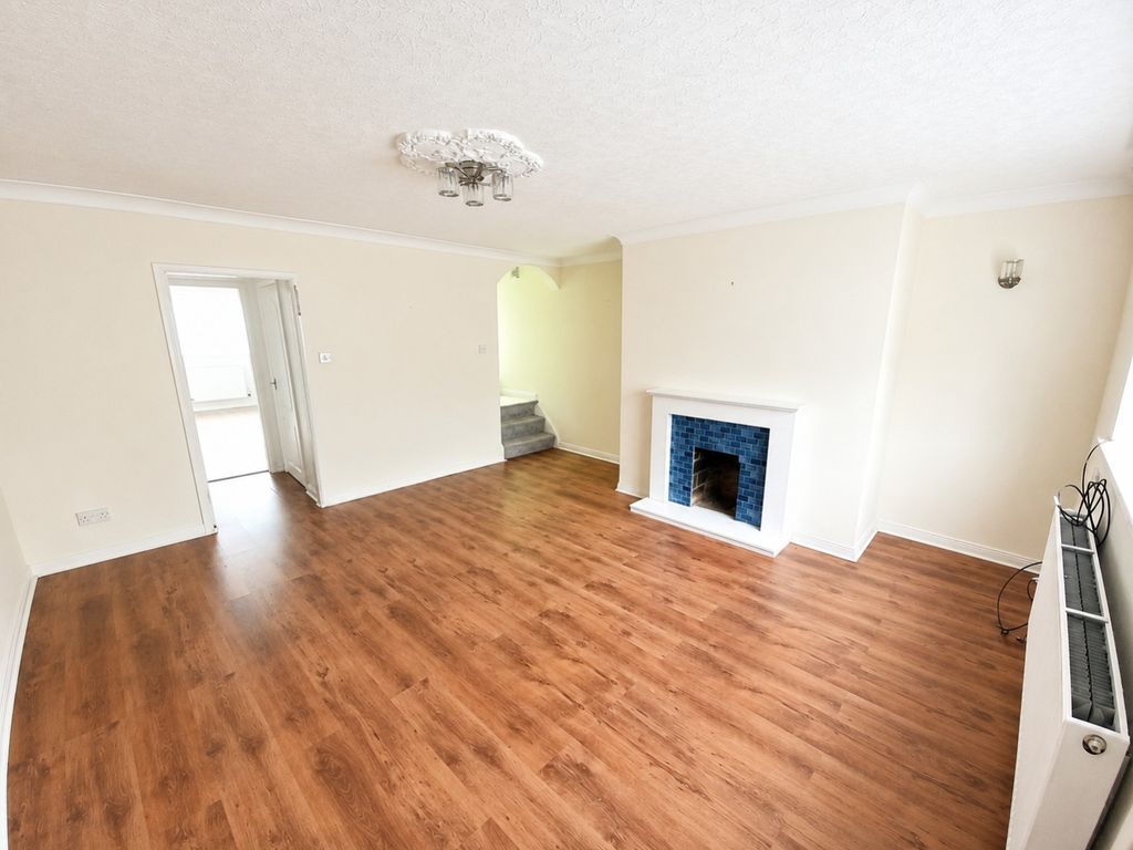 Property photo 2 of 10 Lounge