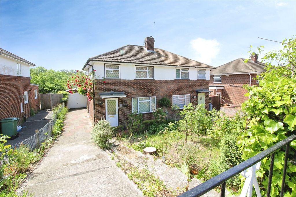 Property photo 1 of 13 Picture No. 02
