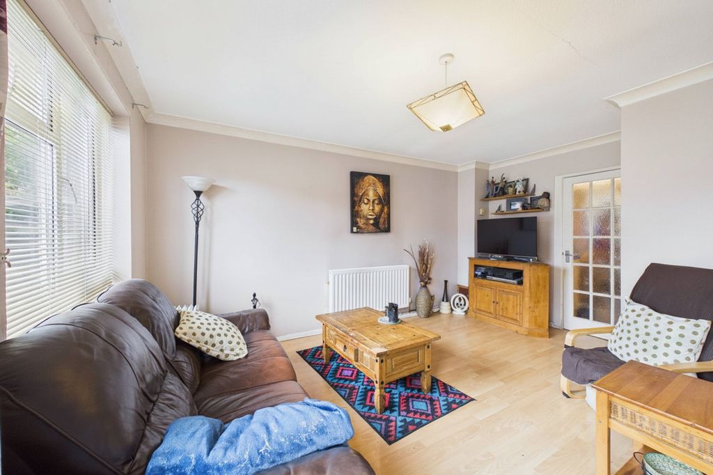 Property photo 3 of 8 Picture No. 07