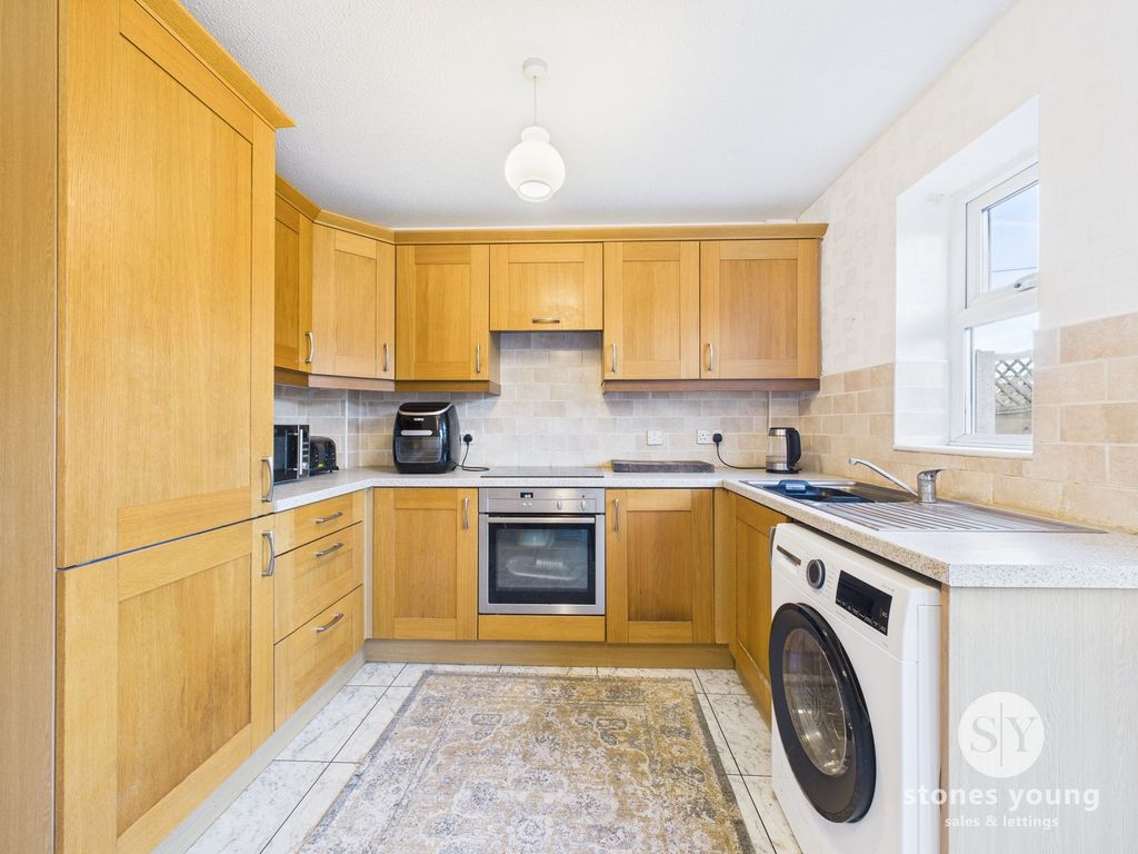 Property photo 3 of 16